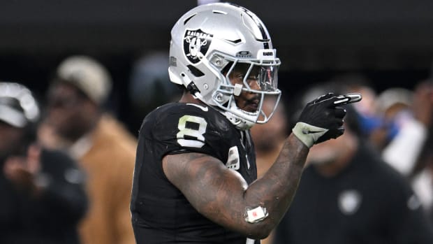 Las Vegas Raiders running back Josh Jacobs